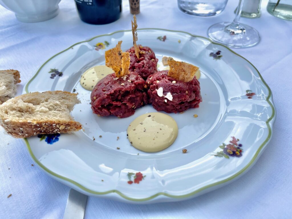 Steak tartare at Rifugio Crotasc